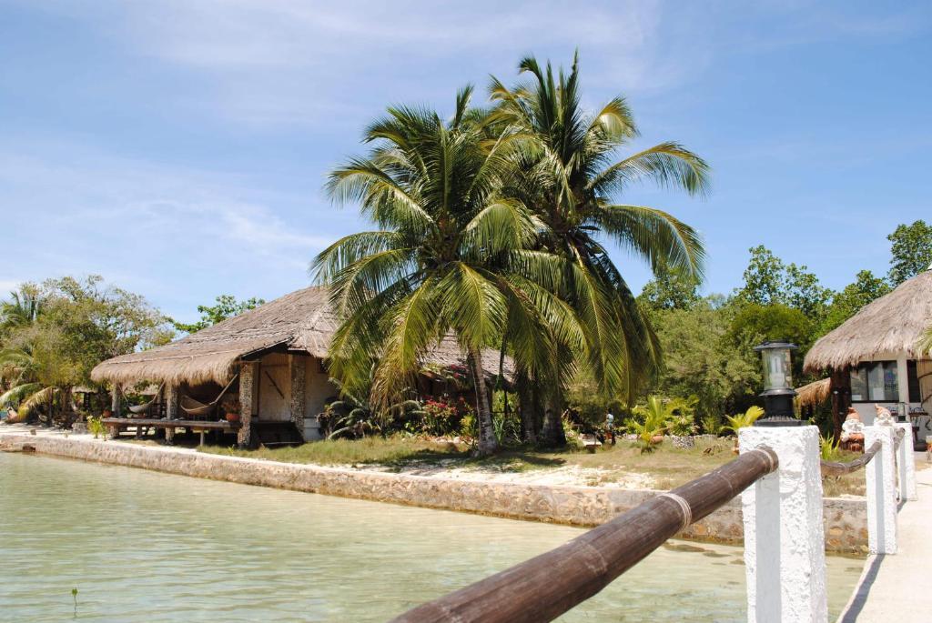 Coral Bay Beach And Dive Resort Busuanga Room photo